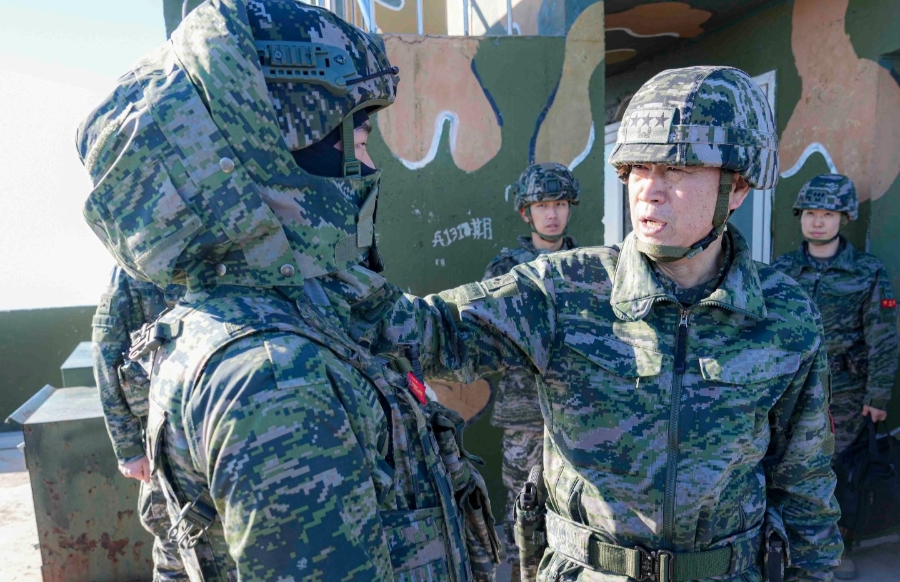 주일석 해병대사령관, 설 연휴 서해 NLL 최전방 우도·말도 방문 “여러분의 헌신이 국민의 안전”
